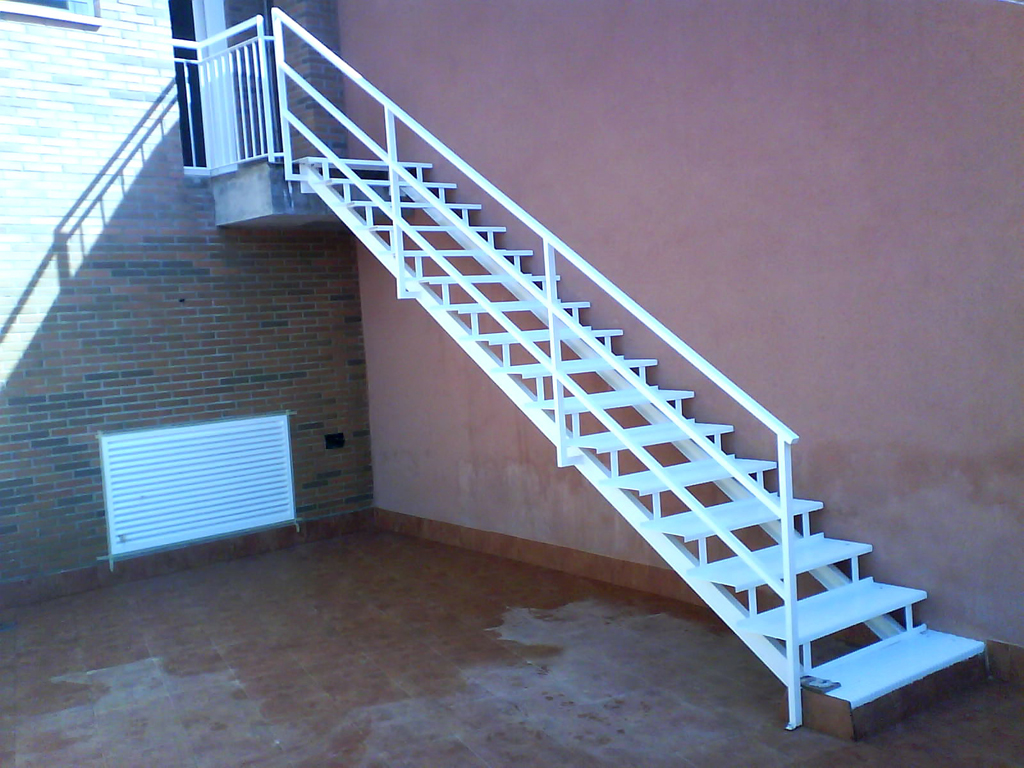 ESCALERA EXTERIOR escalera exterior: